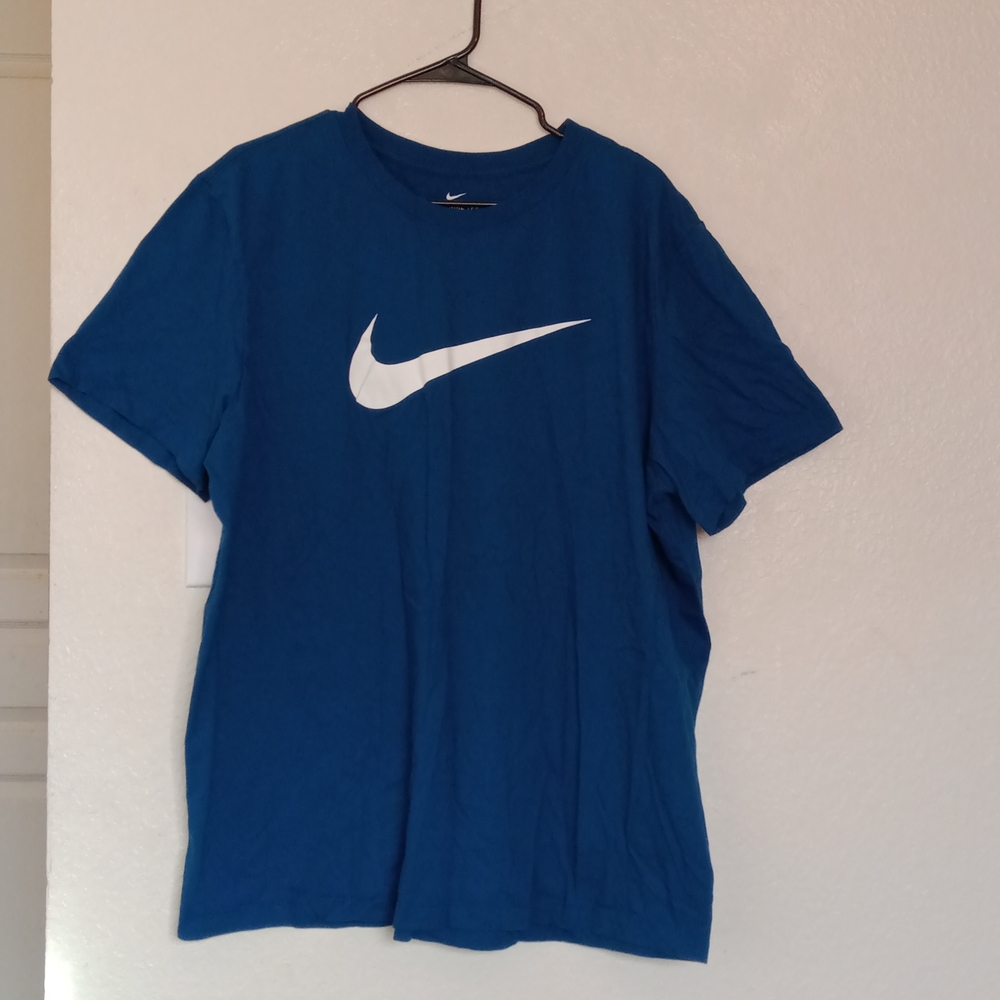 Nike Tee